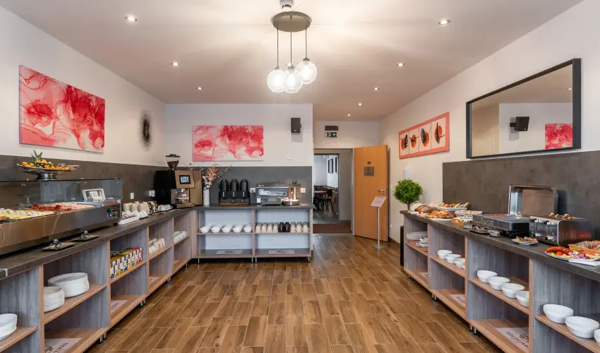 Holdvirg Hotel Srvr - Szilveszter - teljes elrefizetssel