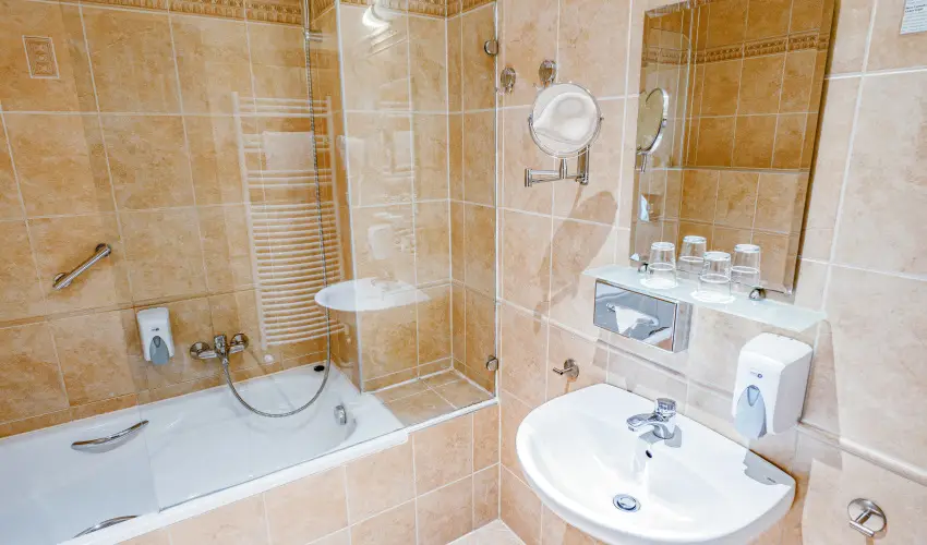 Holiday Beach Budapest Wellness Hotel with Sauna Park Budapest - Szilveszter