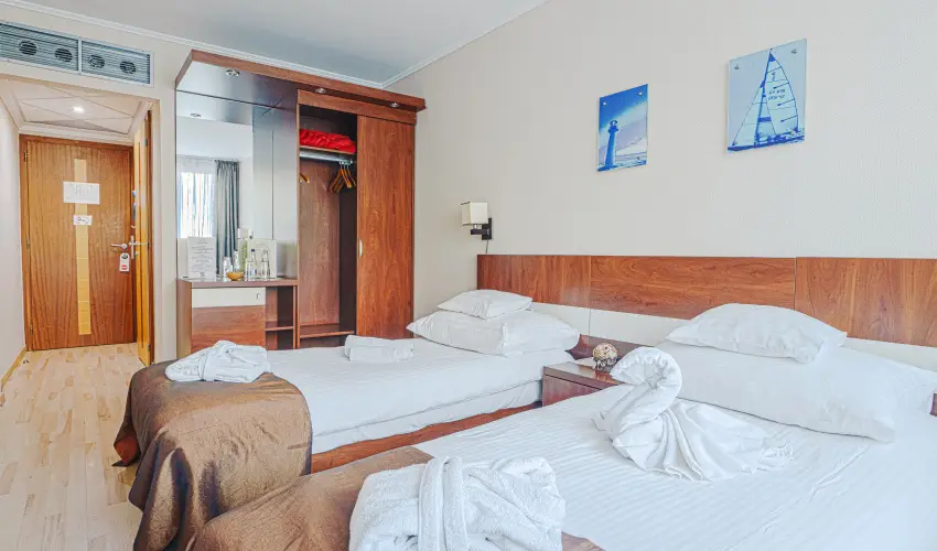 Holiday Beach Budapest Wellness Hotel with Sauna Park Budapest - Szilveszter