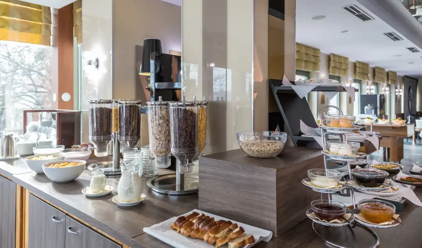 Holiday Beach Budapest Wellness Hotel with Sauna Park Budapest - Szilveszter