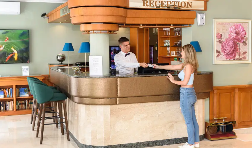 Holiday Club Apartman Hotel Hvz Hvz - Szilveszter (min. 2 j)