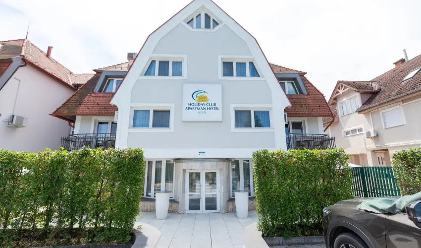 Holiday Club Apartman Hotel H�v�z H�v�z - Szilveszter (min. 2 �j)