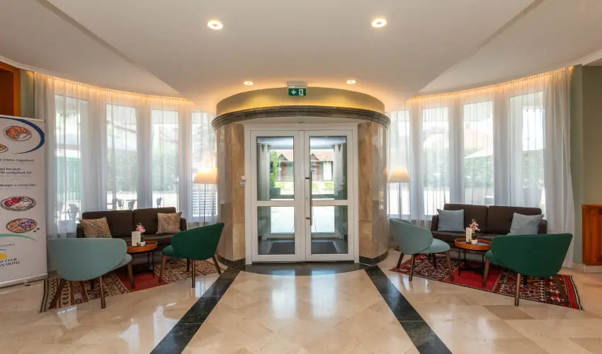 Holiday Club Apartman Hotel H�v�z H�v�z - Szilveszter (min. 2 �j)