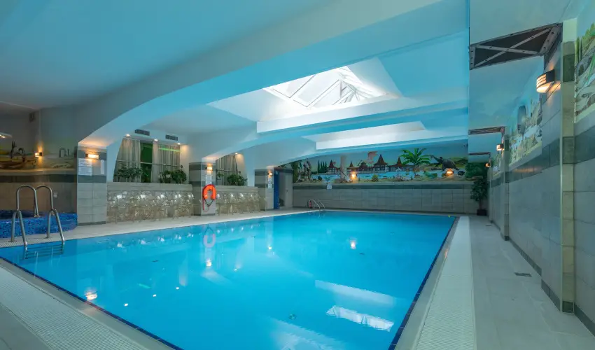 Holiday Club Apartman Hotel H�v�z H�v�z - Szilveszter (min. 2 �j)