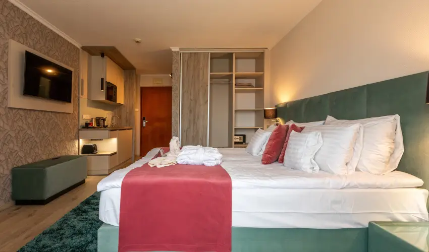 Holiday Club Apartman Hotel H�v�z H�v�z - Szilveszter (min. 2 �j)