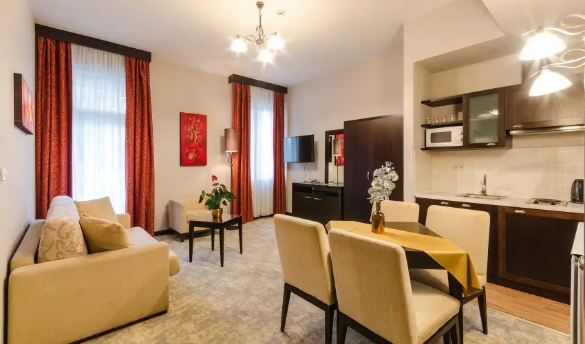 Hotel Aurum Hajdszoboszl - Szilveszter - teljes elrefizetssel (min. 3 j)