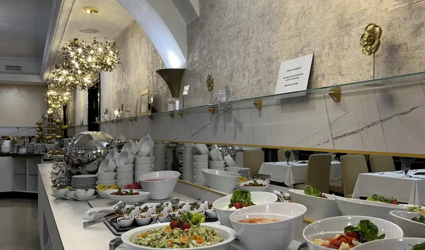 Hotel Aurum Hajd�szoboszl� - Szilveszter (min. 3 �j)