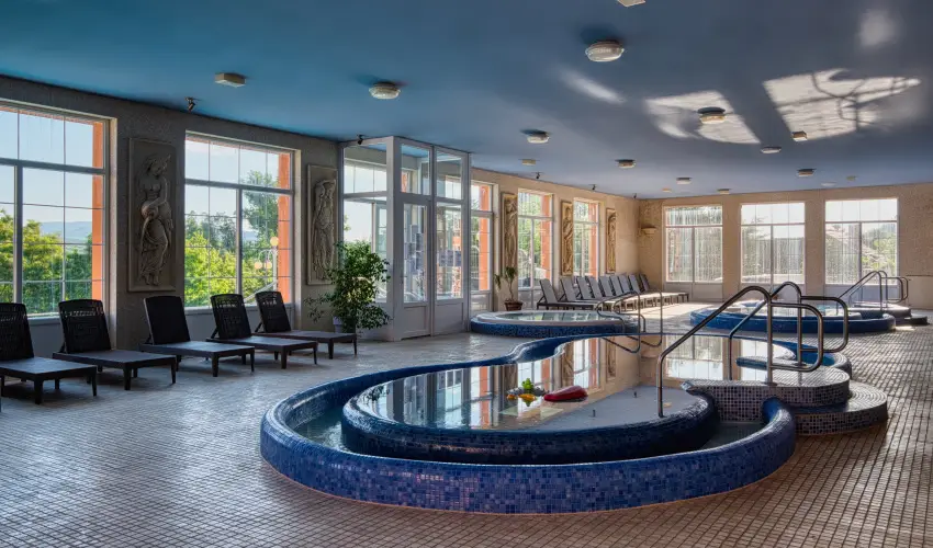 Hotel Bellevue Esztergom - Szilveszter (min. 3 �j)