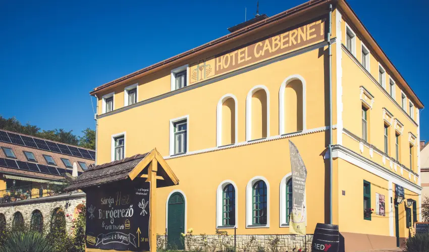 Hotel Cabernet Vill�nyk�vesd - Szilveszter
