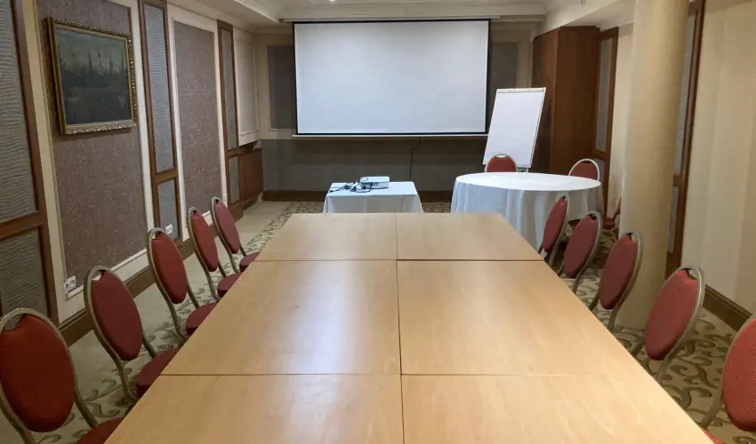 Hotel Capitulum Gyr - Szilveszter (min. 2 j)