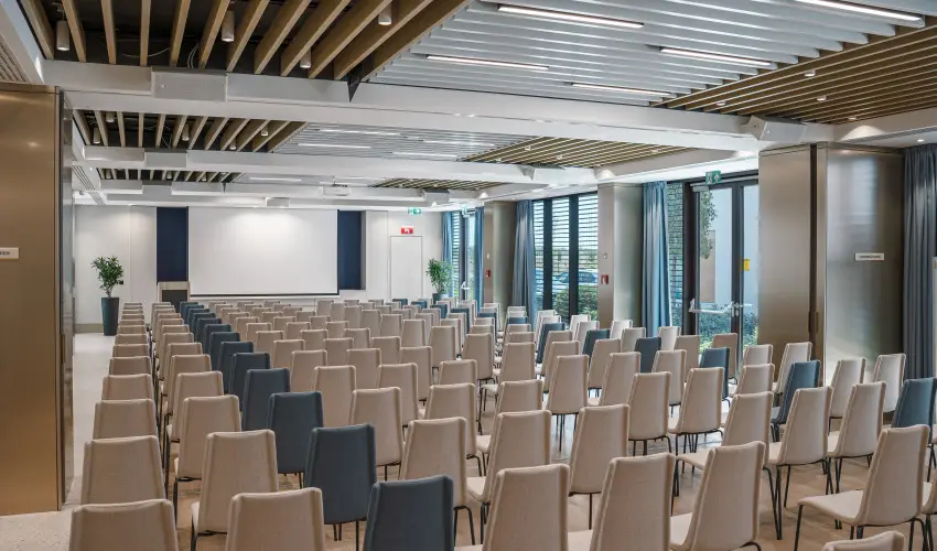 Hotel Energy & Business Center superior Paks - Szilveszter - teljes el�refizet�ssel