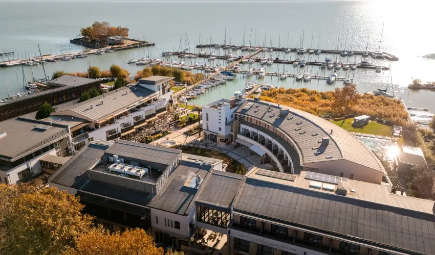 Hotel Golden Lake Resort Balatonf�red - Szilveszter (min. 2 �j)