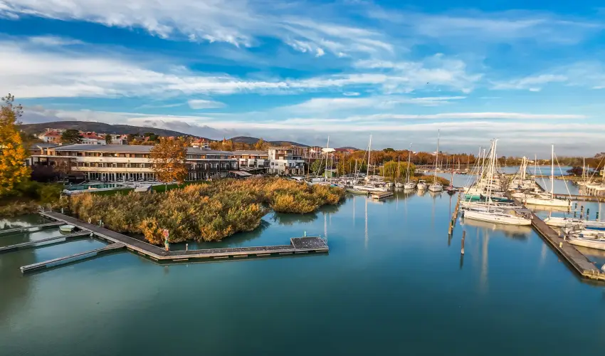 Hotel Golden Lake Resort Balatonf�red - Szilveszter (min. 2 �j)