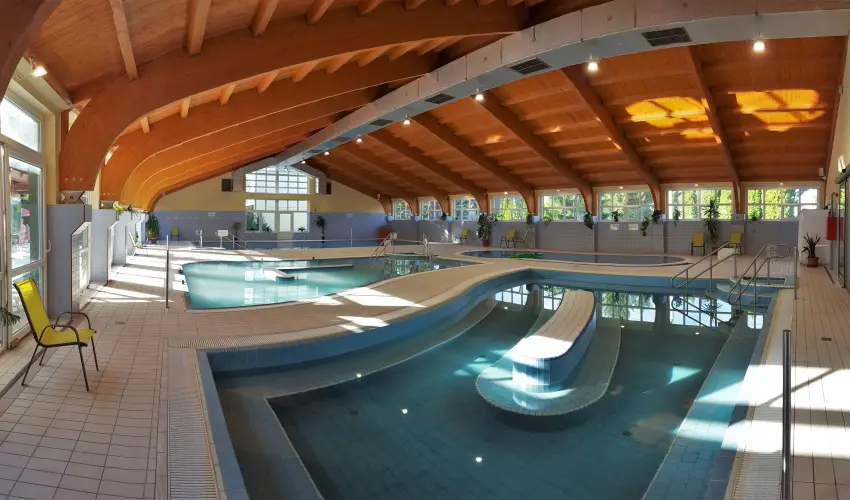 Hajnal Hotel Mez�k�vesd - Szilveszter