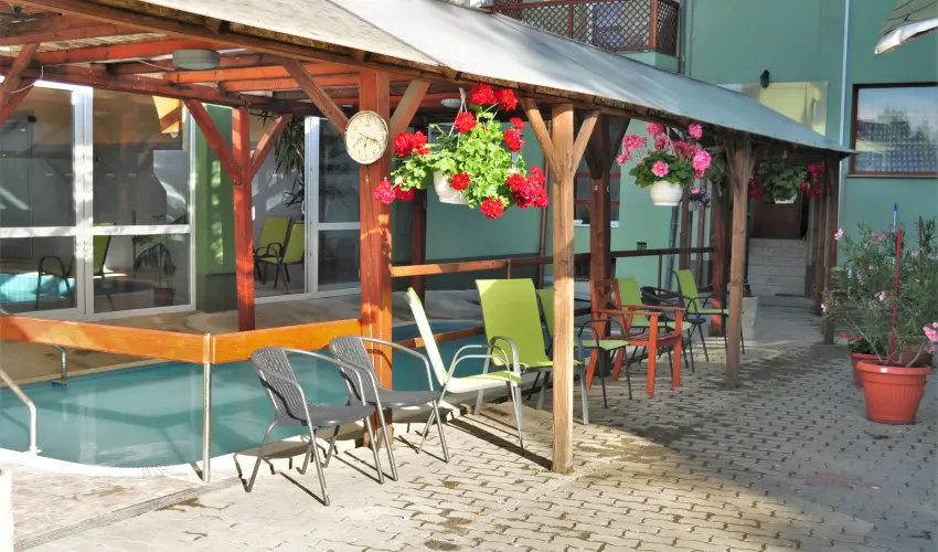 Hajnal Hotel Mez�k�vesd - Szilveszter