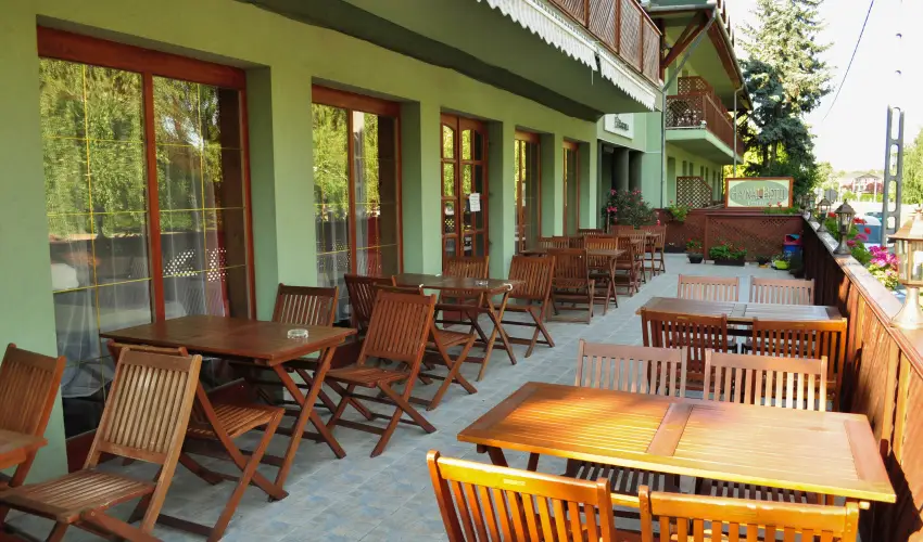 Hajnal Hotel Mez�k�vesd - Szilveszter