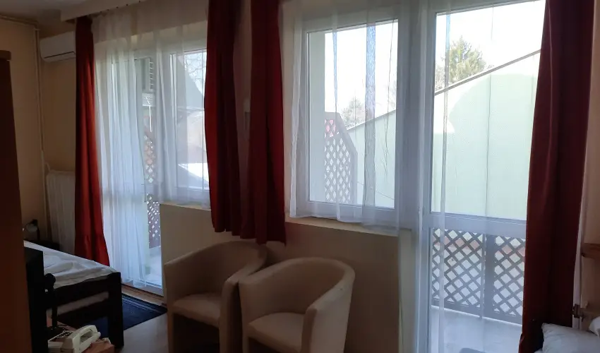 Hajnal Hotel Mez�k�vesd - Szilveszter