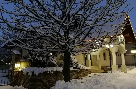 Hasik Hotel - Szilveszter (min. 2 �j)