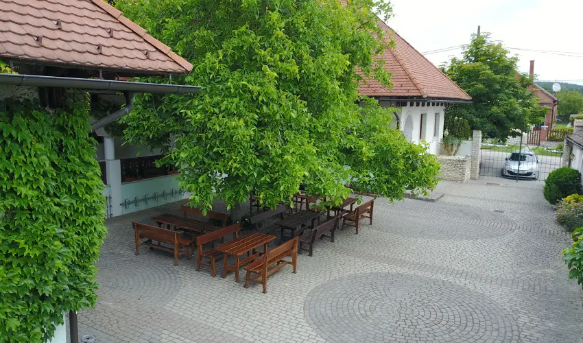 Hasik Hotel D�br�nte - Szilveszter (min. 2 �j)