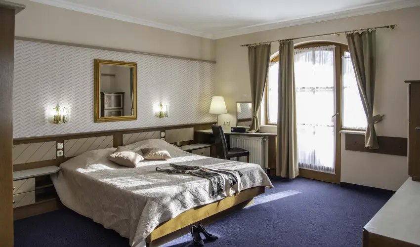 Hasik Hotel D�br�nte - Szilveszter (min. 2 �j)