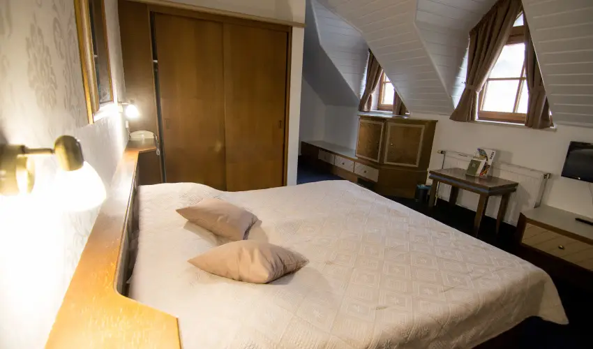 Hasik Hotel D�br�nte - Szilveszter (min. 2 �j)