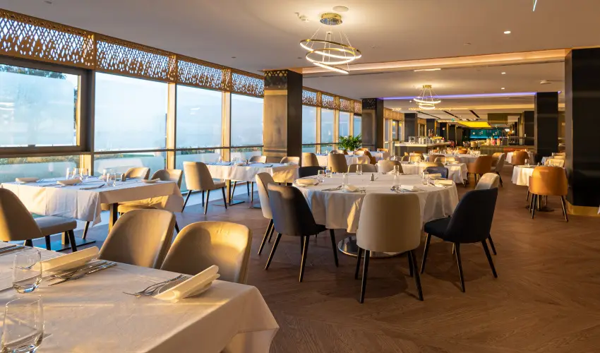 Hotel Helikon Keszthely - Szilveszter (min. 3 j)