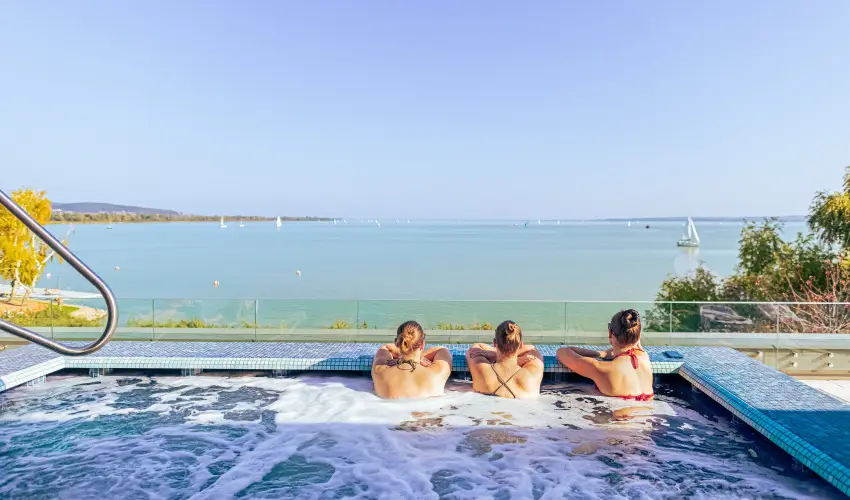 Hotel Helikon Keszthely - Szilveszter (min. 3 j)