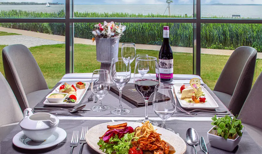 Hotel Helikon Keszthely - Szilveszter (min. 3 j)