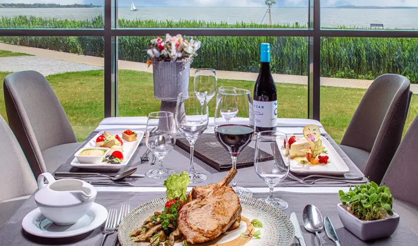 Hotel Helikon Keszthely - Szilveszter (min. 3 j)