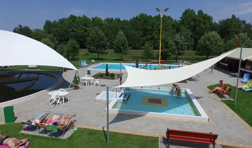 H�forr�s Hotel �s �d�l�park Gyula - Szilveszter (min. 2 �j)