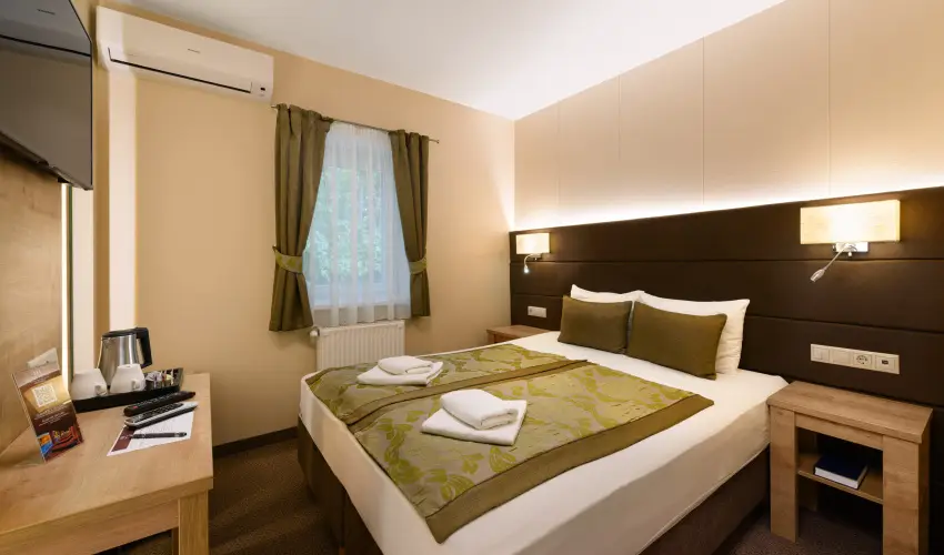 Hotel Honti Wellness �s Konferencia Sz�lloda Visegr�d - Szilveszter (min. 3 �j)