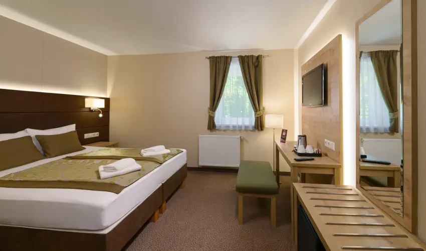 Hotel Honti Wellness �s Konferencia Sz�lloda Visegr�d - Szilveszter (min. 3 �j)