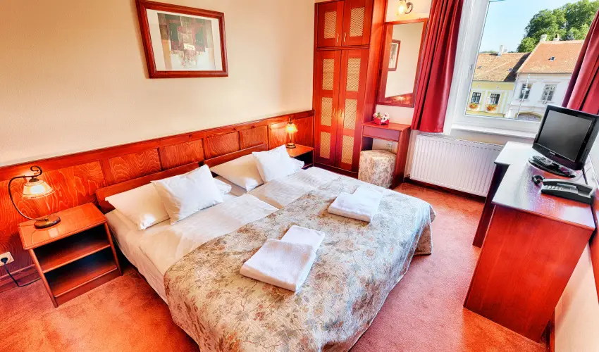 Hotel rottk Kszeg - Szilveszteri kavalkd (min. 2 j)