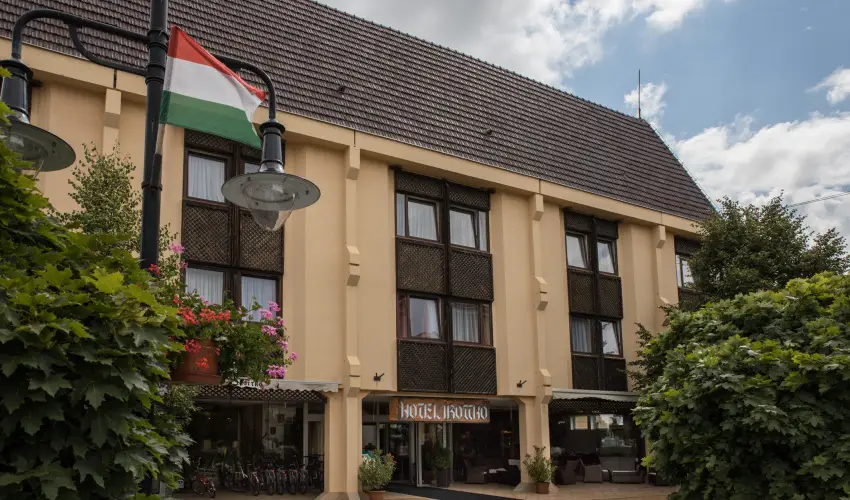 Hotel rottk Kszeg - Szilveszteri kavalkd (min. 2 j)