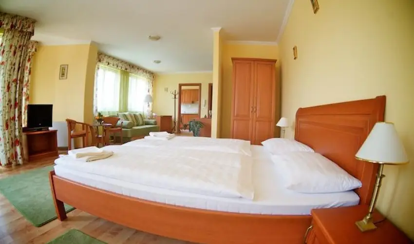 Hotel Jrja Hajdszoboszl - Szilveszter (min. 3 j)