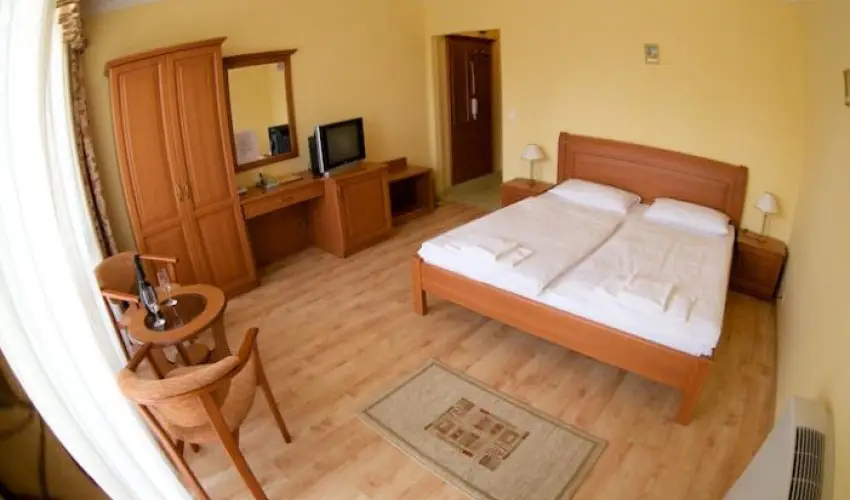 Hotel Jrja Hajdszoboszl - Szilveszter (min. 3 j)