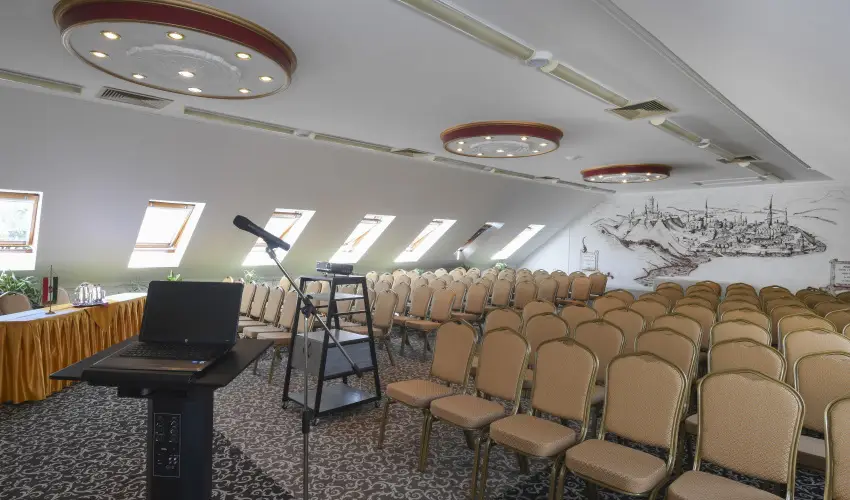 Hotel Korona Wellness, Rendezvny & Borhotel Eger Eger - Szilveszter (min. 3 j)