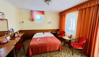 Hotel Korona Wellness, Rendezvny & Borhotel Eger Eger