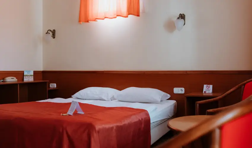 Hotel Korona Wellness, Rendezvny & Borhotel Eger Eger - Szilveszter (min. 3 j)