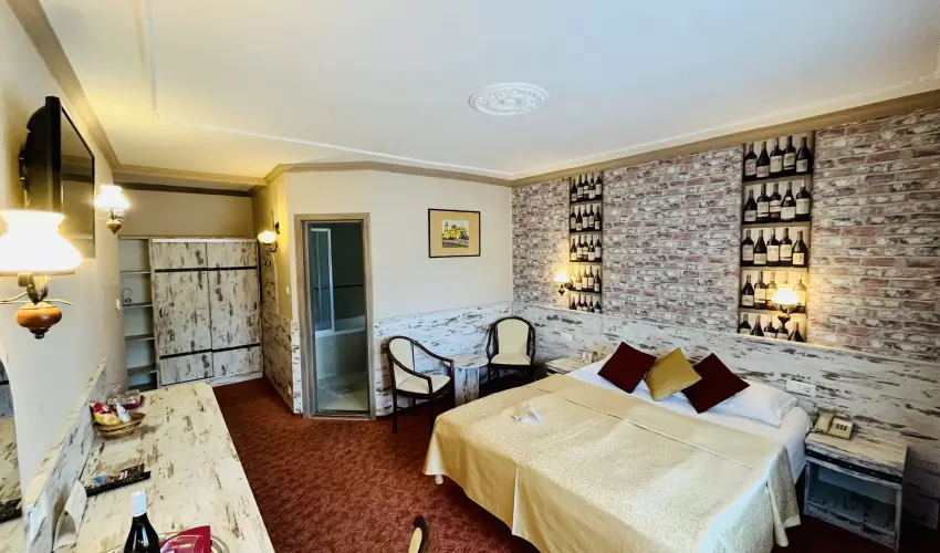 Hotel Korona Wellness, Rendezvny & Borhotel Eger Eger - Szilveszter (min. 3 j)