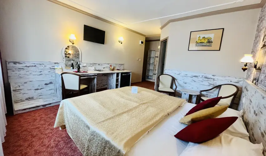 Hotel Korona Wellness, Rendezvny & Borhotel Eger Eger - Szilveszter (min. 3 j)