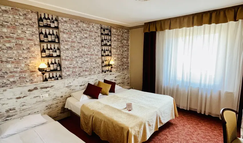 Hotel Korona Wellness, Rendezvny & Borhotel Eger Eger - Szilveszter (min. 3 j)