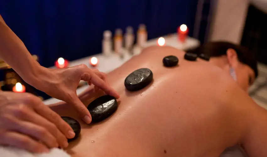 Kristly Hotel Keszthely - Balatoni retro szilveszter (min. 2 j)