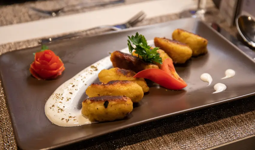 Kristly Hotel Keszthely - Balatoni retro szilveszter (min. 2 j)