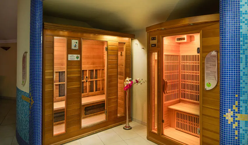 Kristly Hotel Keszthely - Balatoni retro szilveszter (min. 2 j)