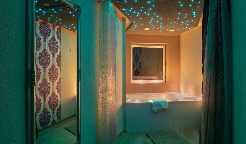 Kristly Hotel Keszthely - Balatoni retro szilveszter (min. 2 j)