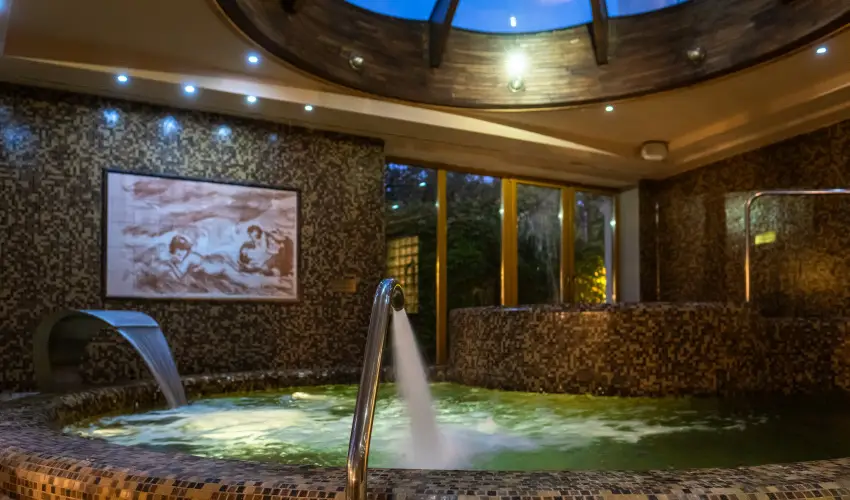 Hotel Laroba Als��rs - Szilveszter (min. 2 �j)