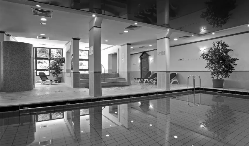 Hotel L�v�r Sopron - Szilveszter (min. 2 �j)