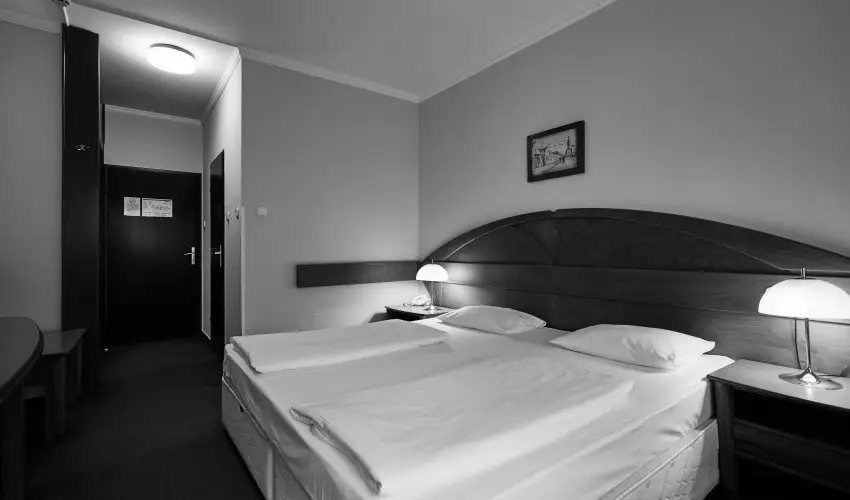 Hotel L�v�r Sopron - Szilveszter (min. 2 �j)