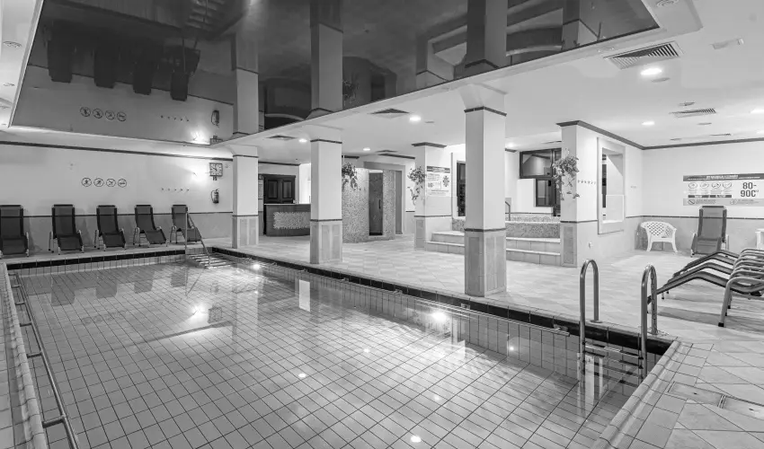 Hotel L�v�r Sopron - Szilveszter (min. 2 �j)